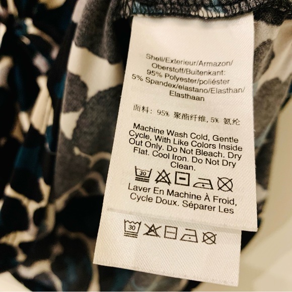 DKNY | Size Medium Womens blouse leopard print - Picture 7 of 10